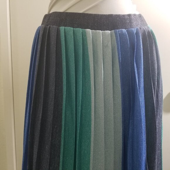 Maeve by Anthropologie Brand long skirt, mulitple colors, size XS - Picture 2 of 14